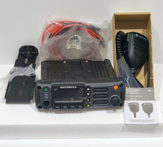 MOTOROLA APX2500 700/800  MHZ DIGITAL RADIO P25 I AND II  TDMA AES DES
